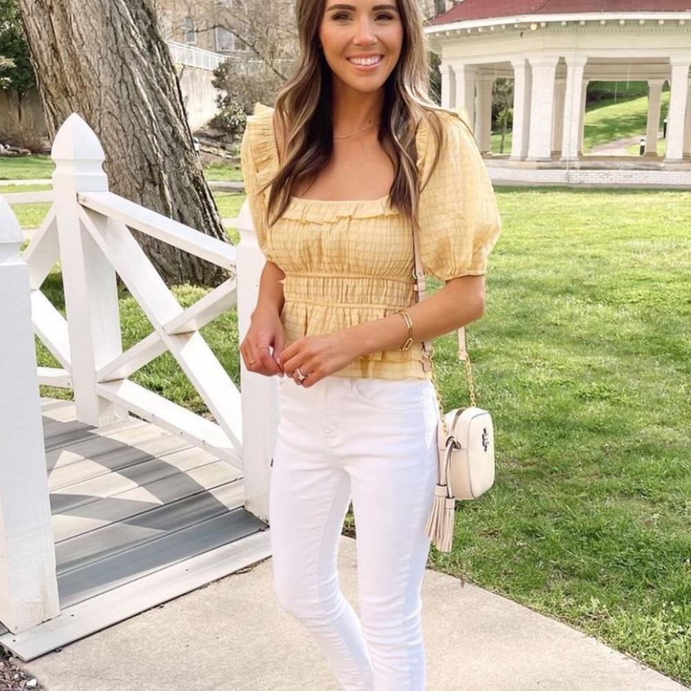 Mustard yellow top